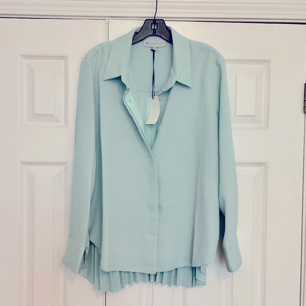 NWT Tuckernuck Light Blue Adele Crepe Blouse - Size XL